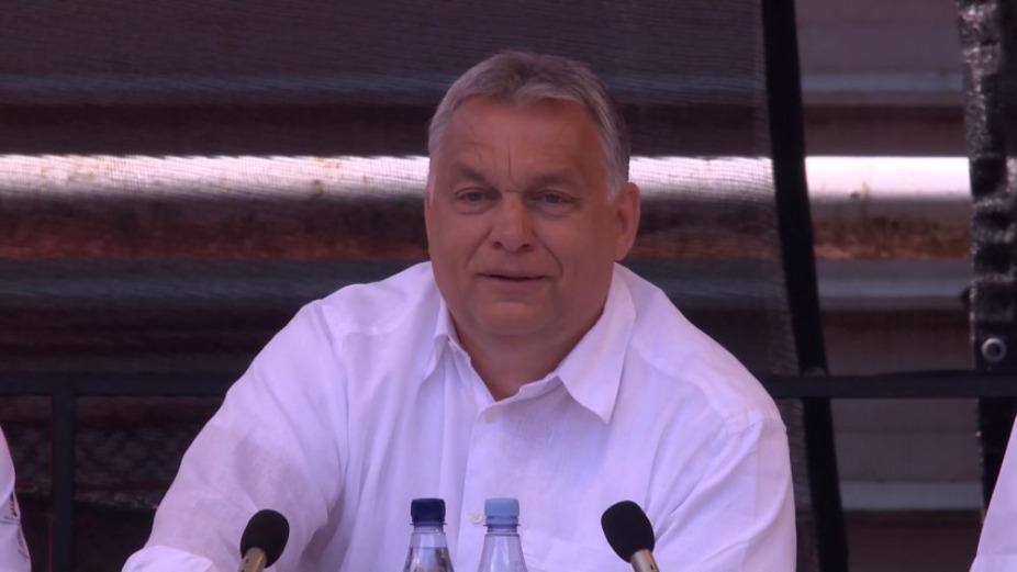 Orbán kihirdette a saját mózesi parancsolatait